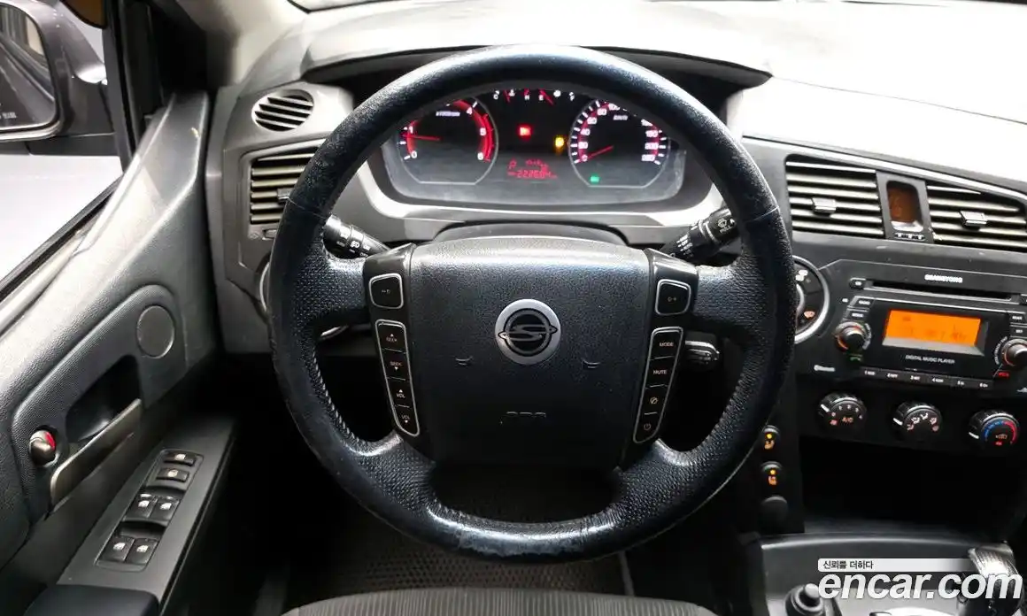 SsangYong Korando 2013 2.0 автомат (гидро), фото 13
