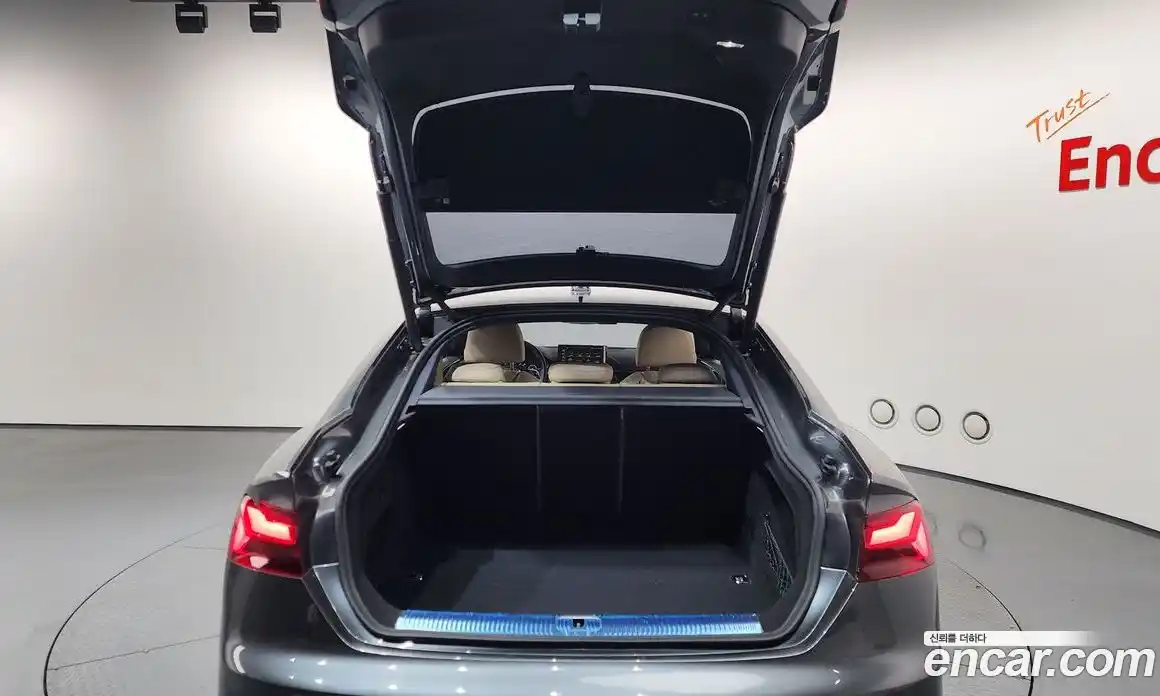 Audi A5 2023 2.0 автомат (гидро), фото 24