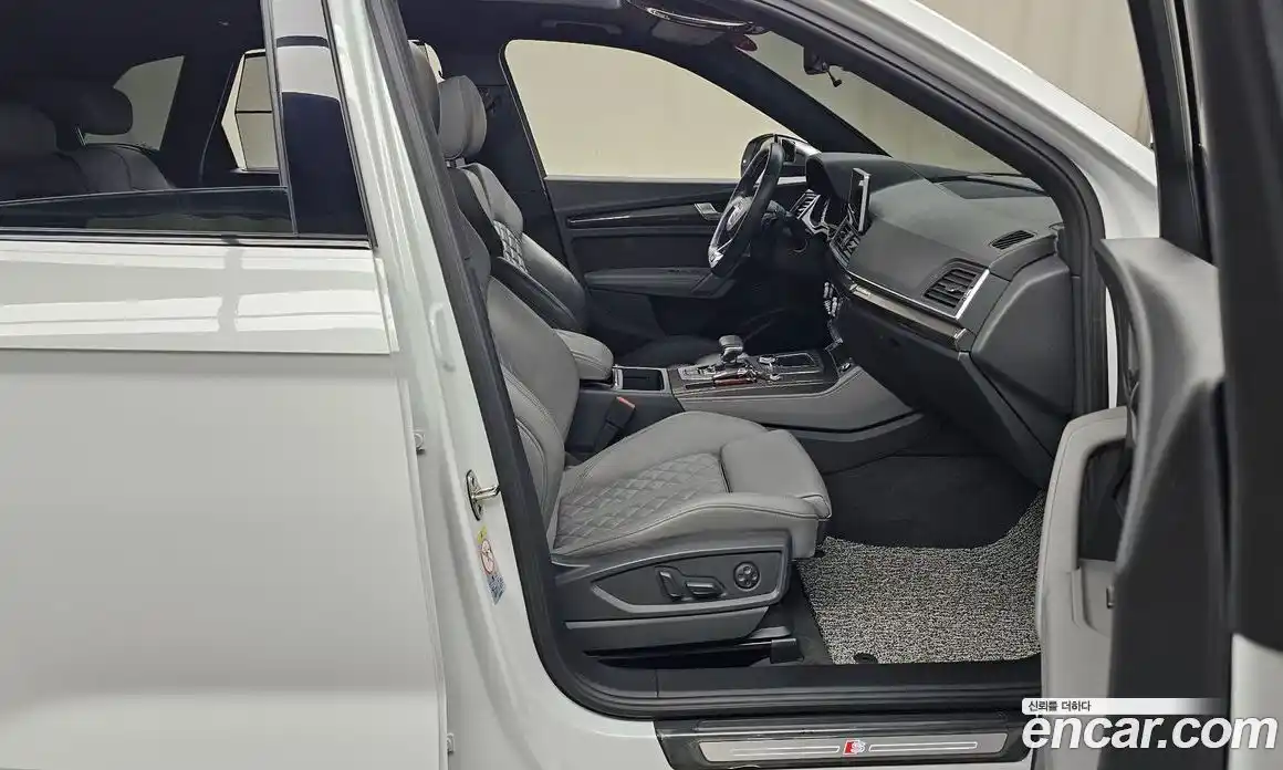 Audi SQ5 2020 3.0 автомат (гидро), фото 16