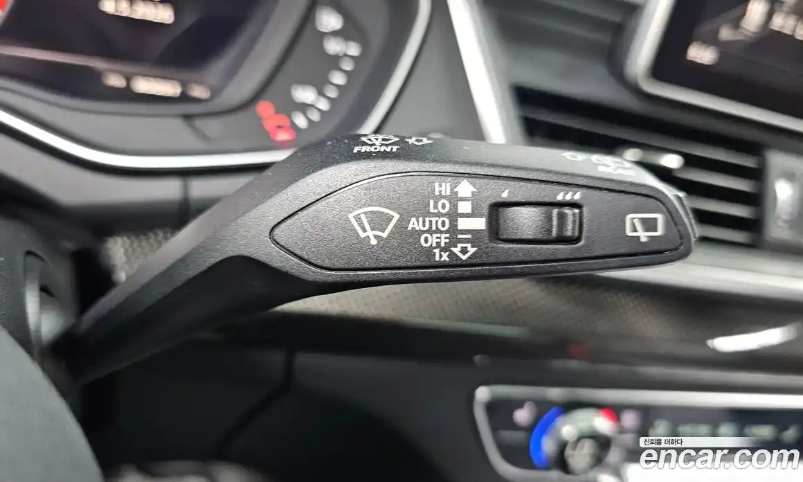 Audi SQ5 2020 3.0 автомат (гидро), фото 27