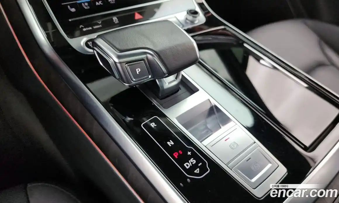 Audi Q7 2023 3.0 гидро, фото 11