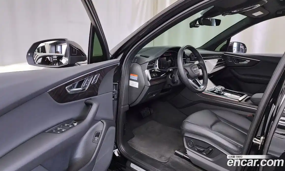 Audi Q7 2023 3.0 гидро, фото 12