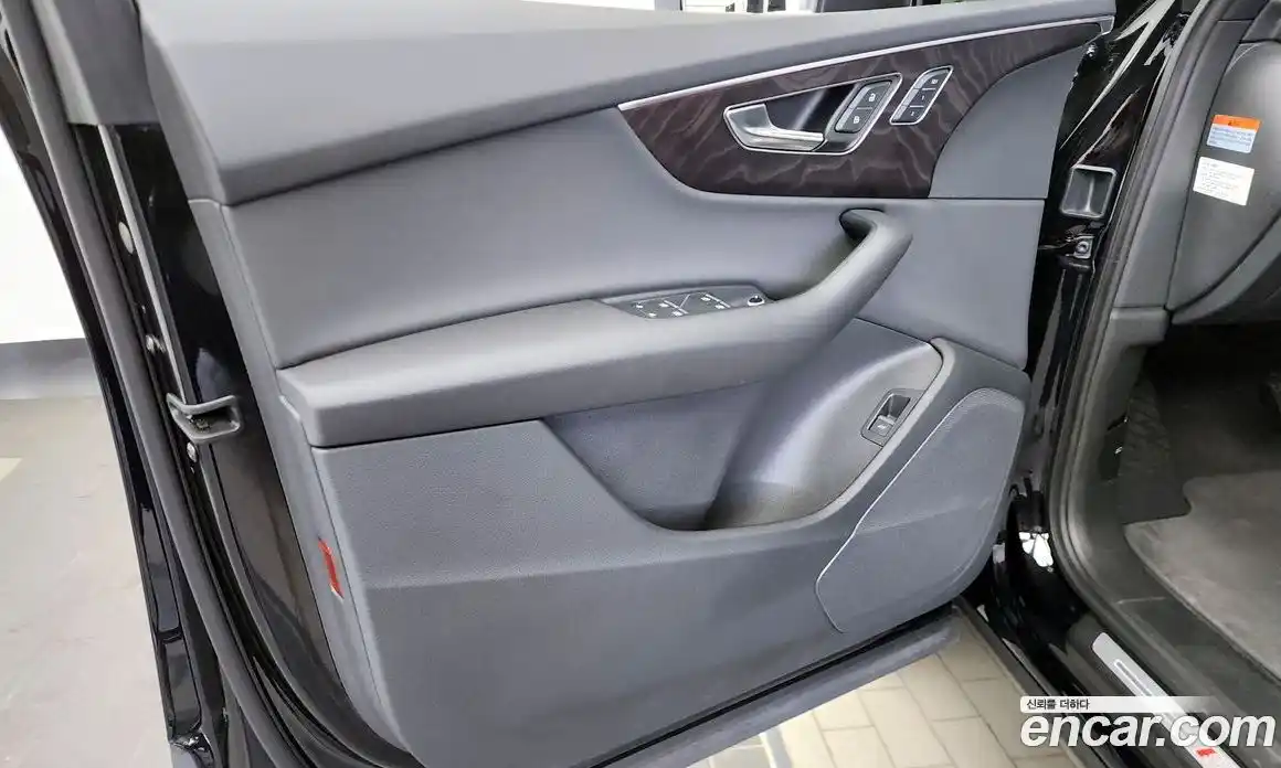 Audi Q7 2023 3.0 гидро, фото 13