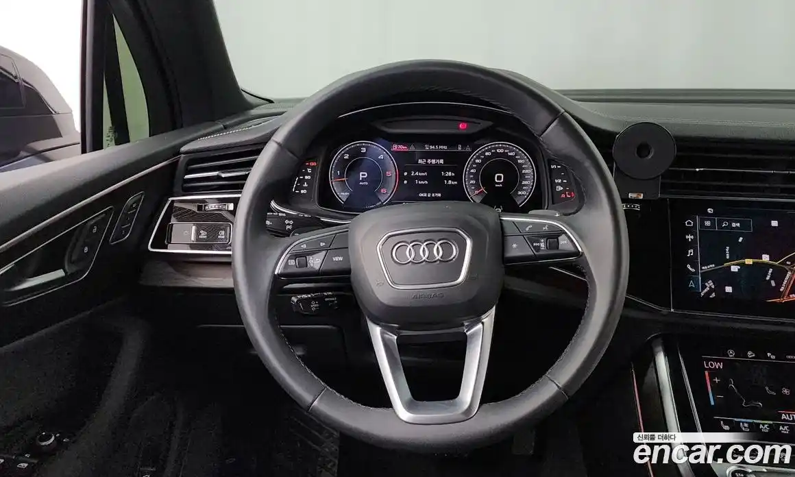 Audi Q7 2023 3.0 гидро, фото 18