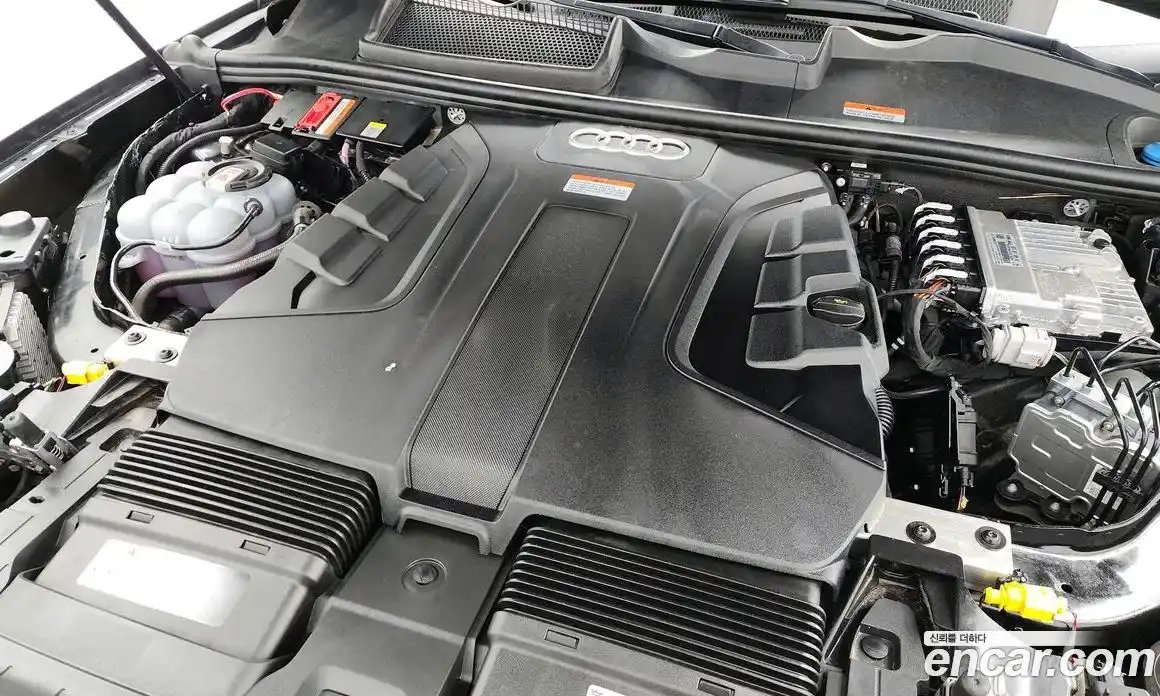 Audi Q7 2023 3.0 гидро, фото 5