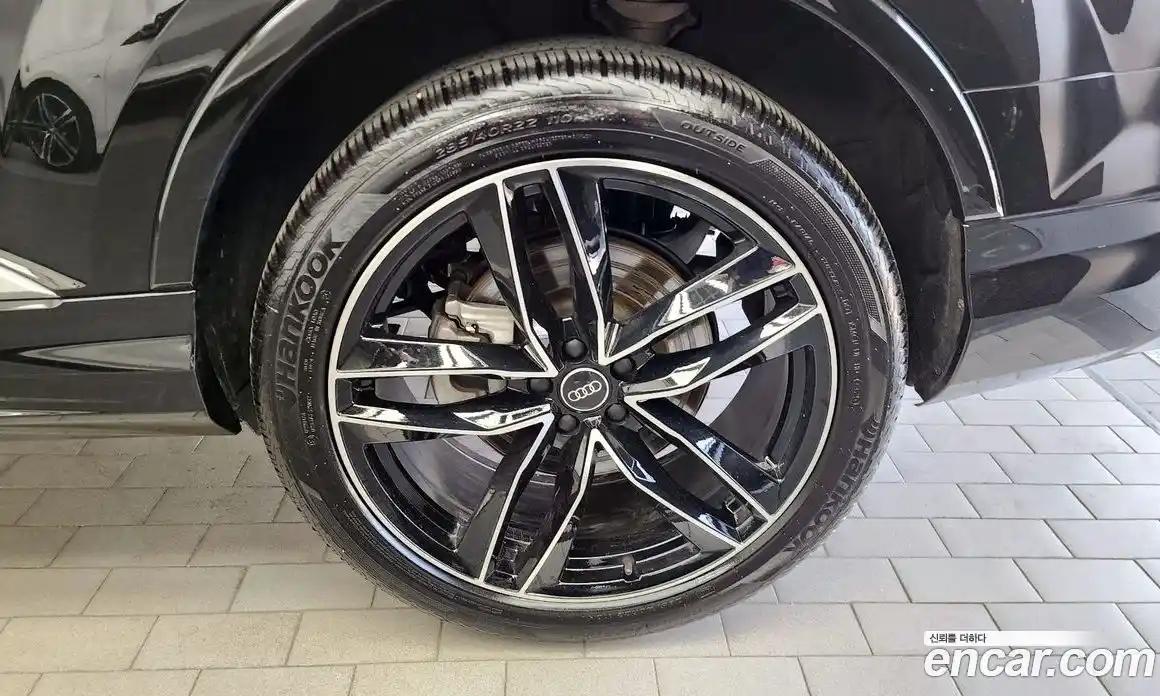 Audi Q7 2023 3.0 гидро, фото 6