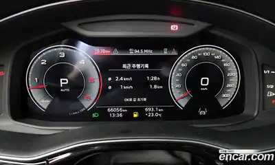 Audi Q7 2023 3.0 гидро, миниатюра 10