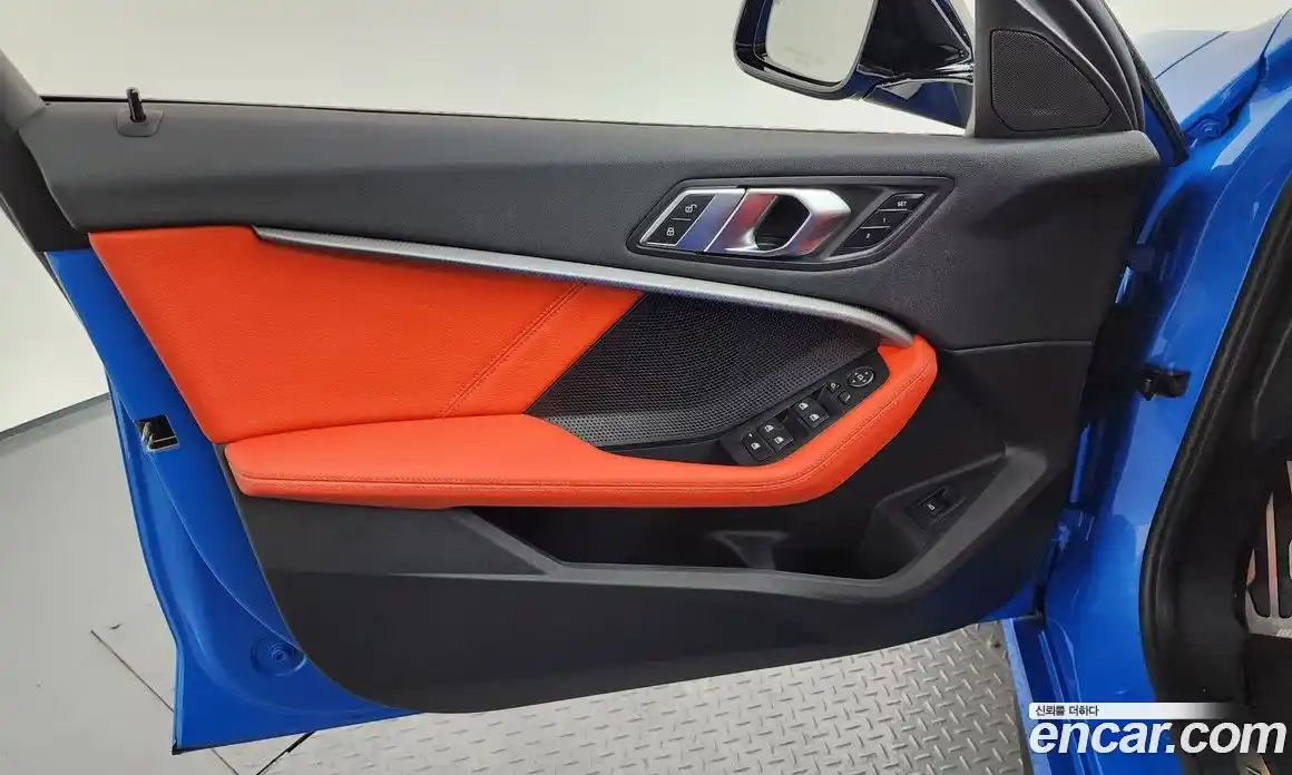 BMW 1 серия 2022 2.0 автомат (гидро), фото 13