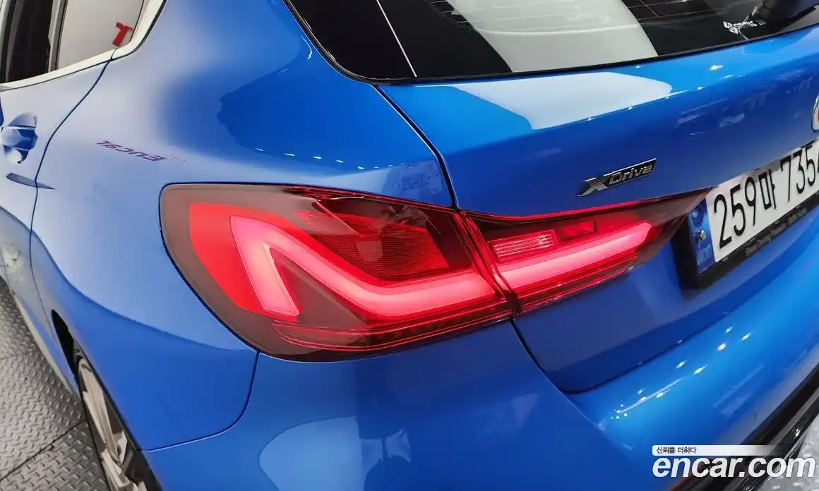 BMW 1 серия 2022 2.0 автомат (гидро), фото 8