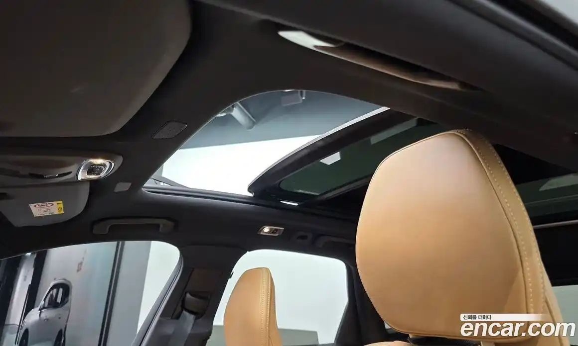 Volvo XC60 2021 2.0 автомат (гидро), фото 31