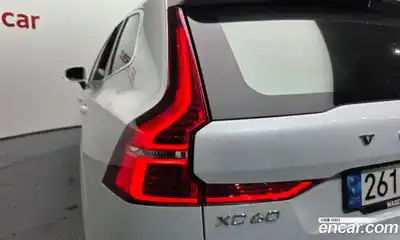 Volvo XC60 2021 2.0 автомат (гидро), миниатюра 8