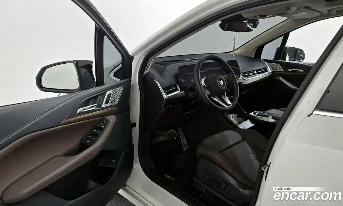 BMW 2-Series 2025 2.0 гидро, фото 13
