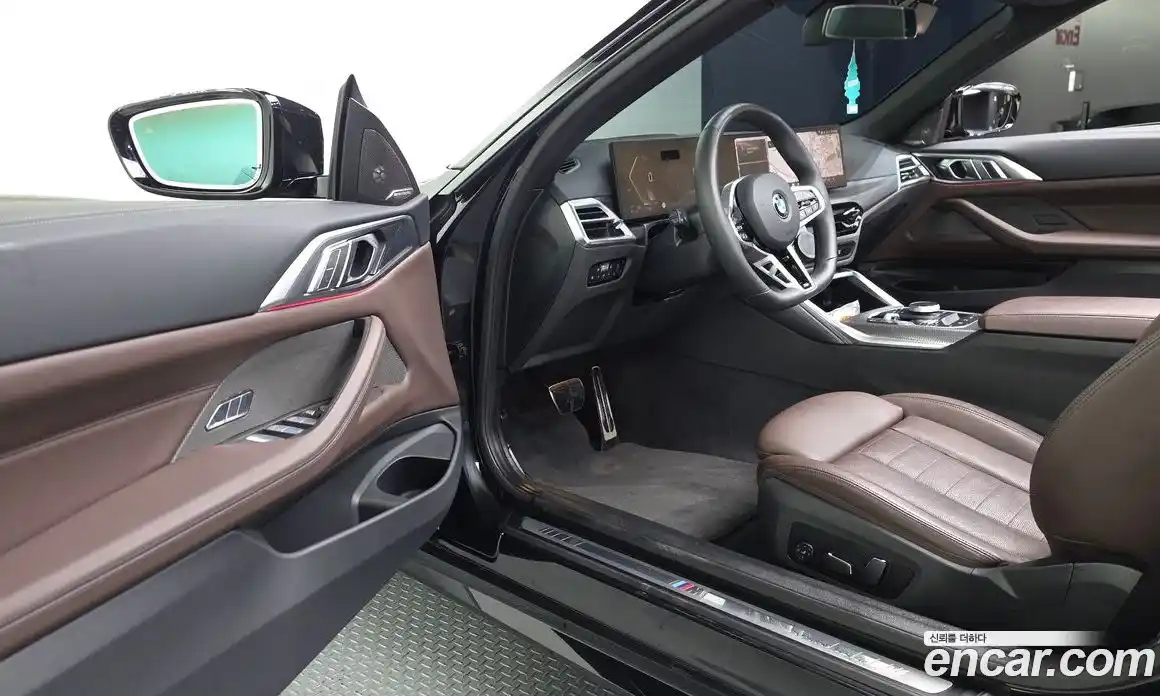 BMW 4-Series 2025 2.0 гидро, фото 12