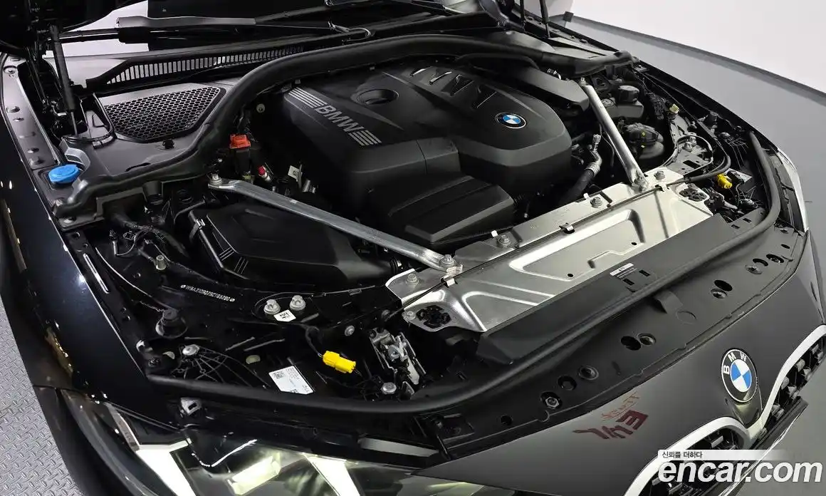BMW 4-Series 2025 2.0 гидро, фото 5