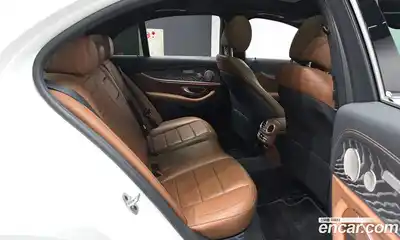 Mercedes-Benz E-Class 2021 2.0 гидро, миниатюра 12