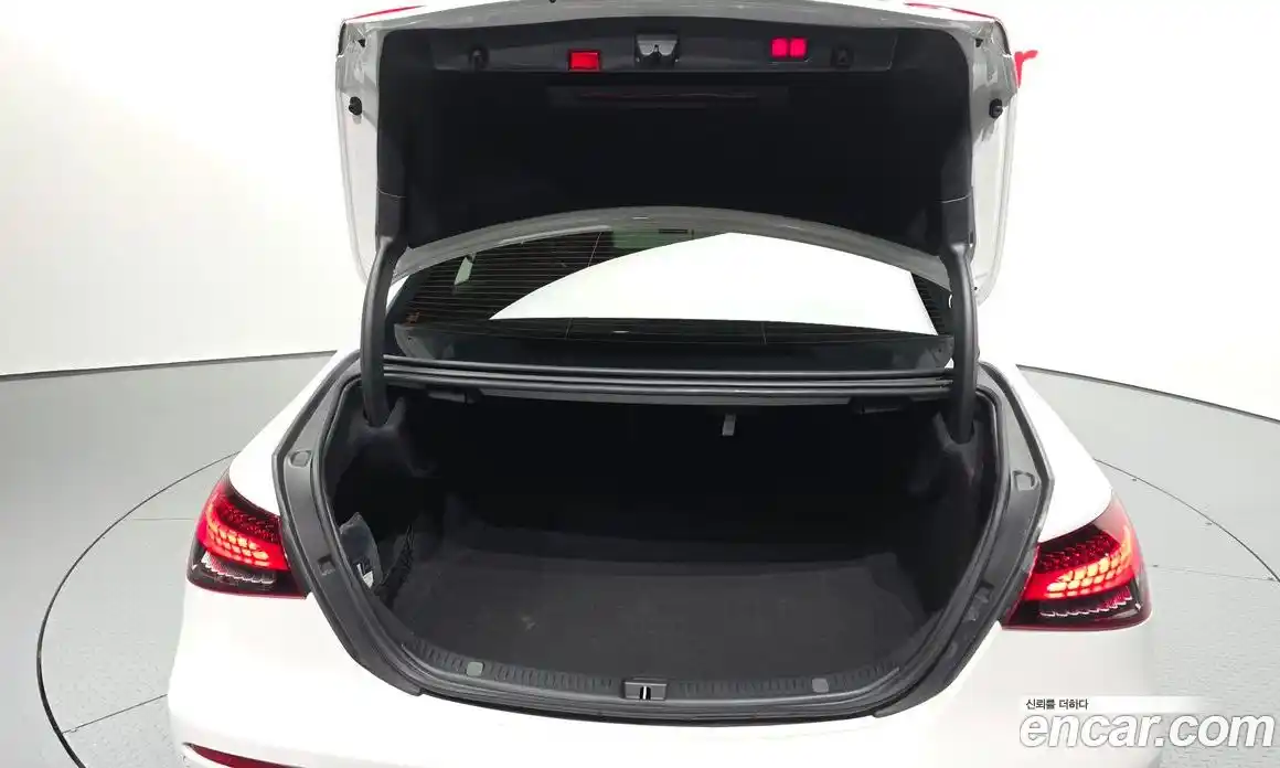 Mercedes-Benz E-Class 2021 2.0 гидро, фото 20