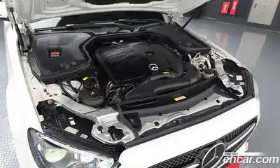 Mercedes-Benz E-Class 2021 2.0 гидро, миниатюра 6