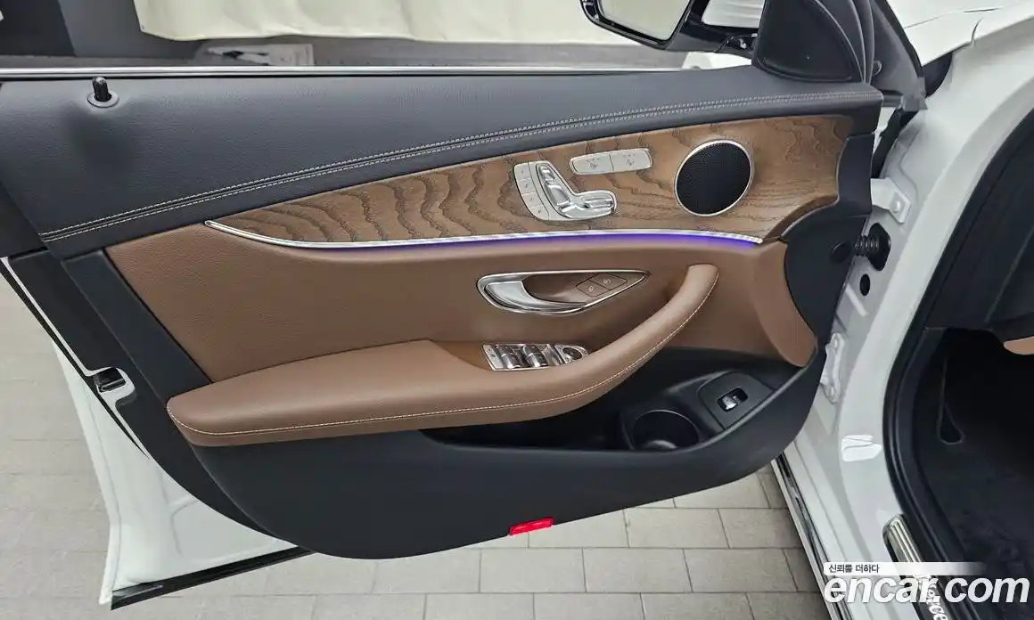 Mercedes-Benz E-Class 2021 2.0 гидро, фото 14