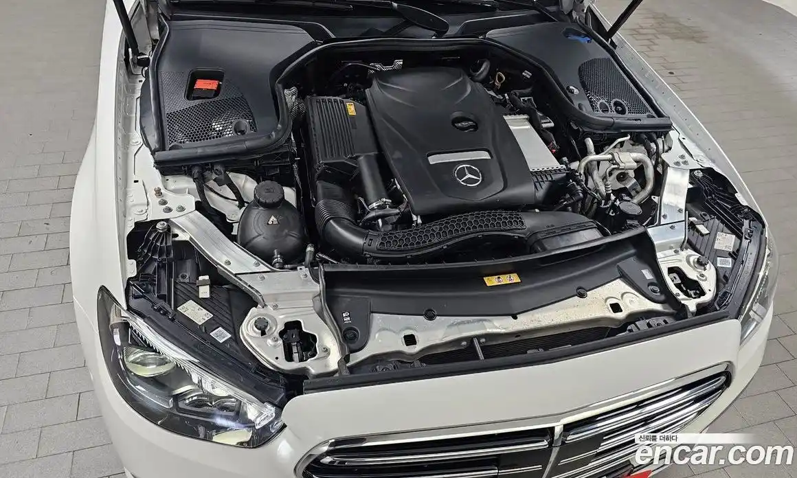 Mercedes-Benz E-Class 2021 2.0 гидро, фото 6