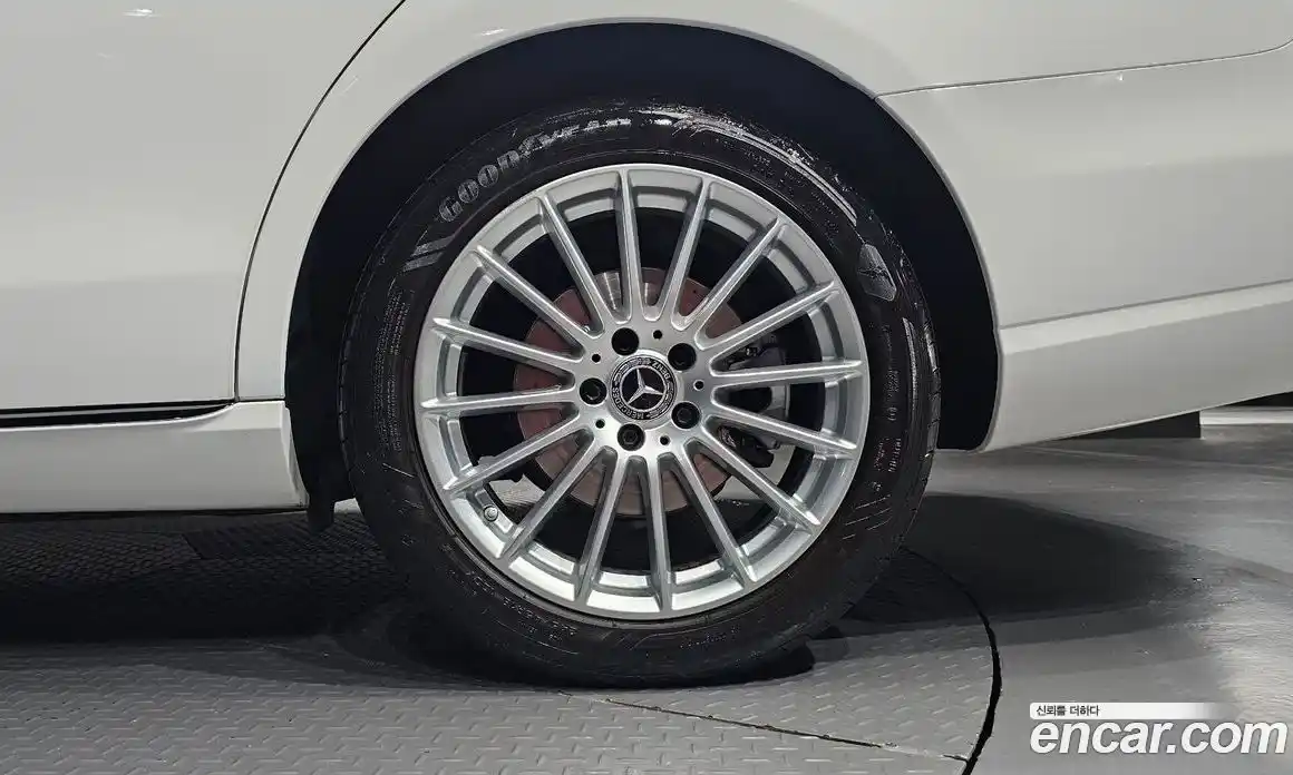 Mercedes-Benz E-Class 2021 2.0 гидро, фото 7