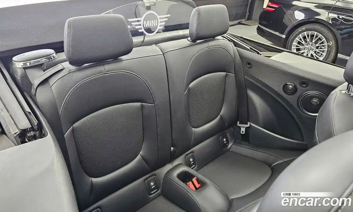 Mini Cooper Convertible 2016 1.5 автомат (гидро), фото 12