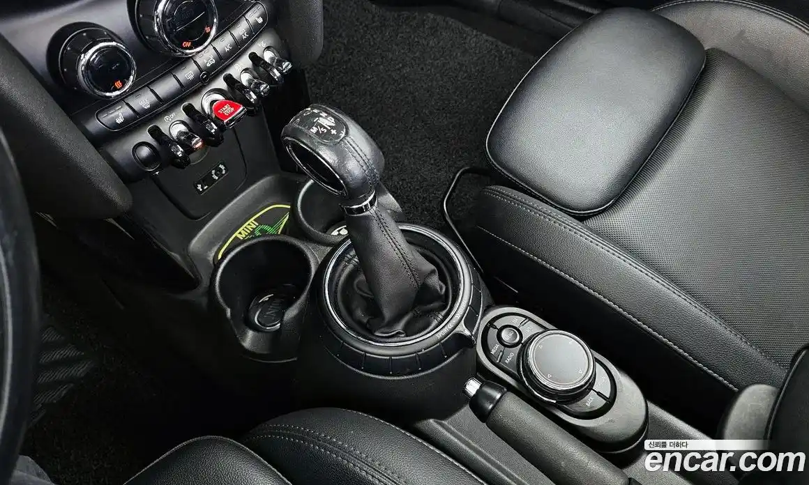 Mini Cooper Convertible 2016 1.5 автомат (гидро), фото 9