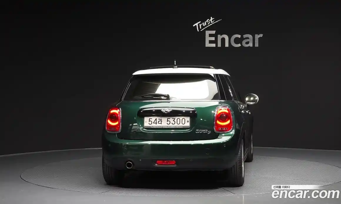 Mini Cooper 2017 1.5 автомат (гидро), фото 4