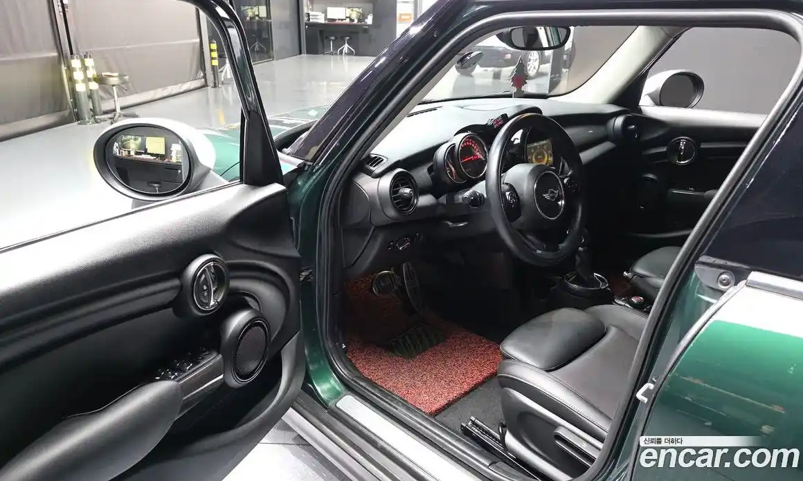 Mini Cooper 2017 1.5 автомат (гидро), фото 10
