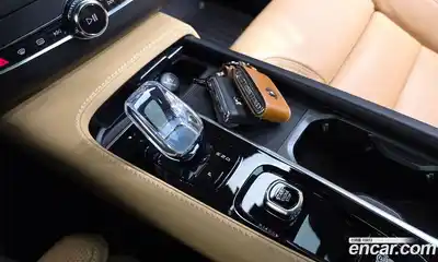 Volvo XC90 2024 2.0 автомат (гидро), миниатюра 12