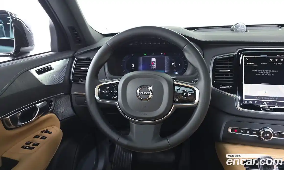 Volvo XC90 2024 2.0 автомат (гидро), фото 19