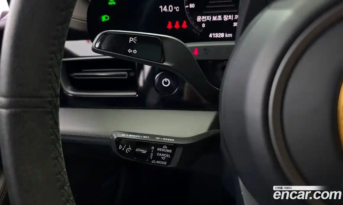 Porsche Taycan 2021 0.1 автомат (гидро), фото 28