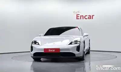 Porsche Taycan 2021 0.1 автомат (гидро), миниатюра 3