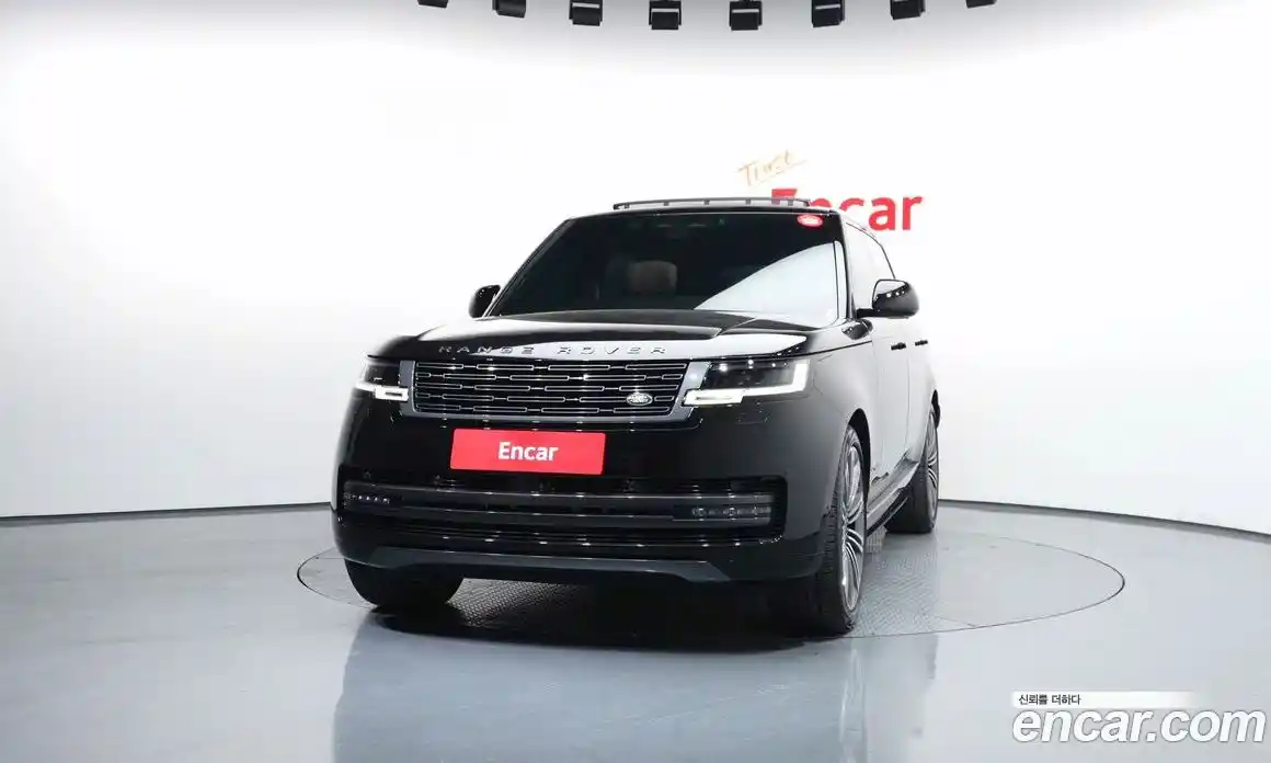 Land Rover Range Rover 2024 4.4 автомат (гидро), фото 3