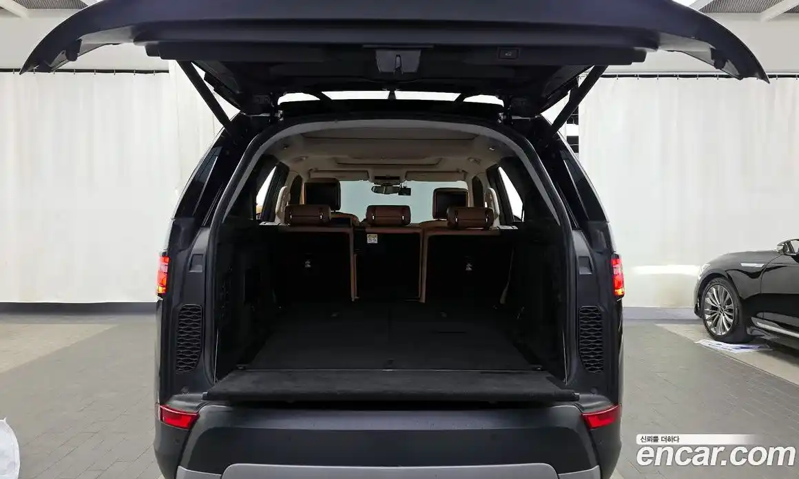 Land Rover Discovery 2019 3.0 автомат (гидро), фото 26