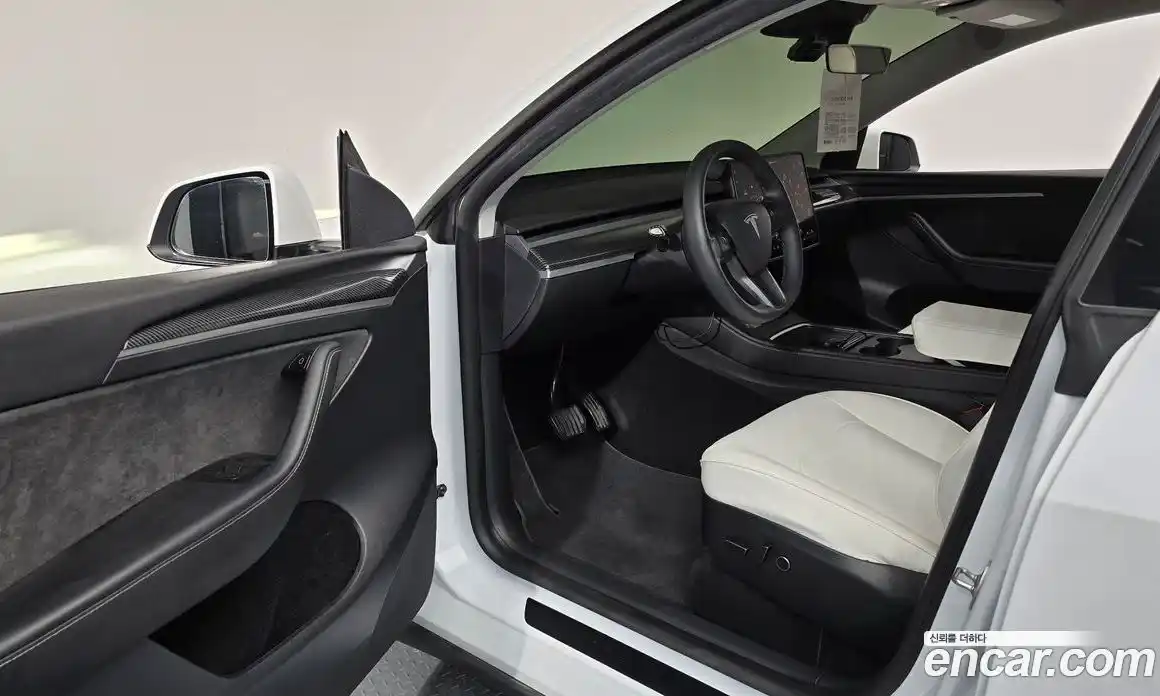 Tesla Model Y 2024 0.2 гидро, фото 12