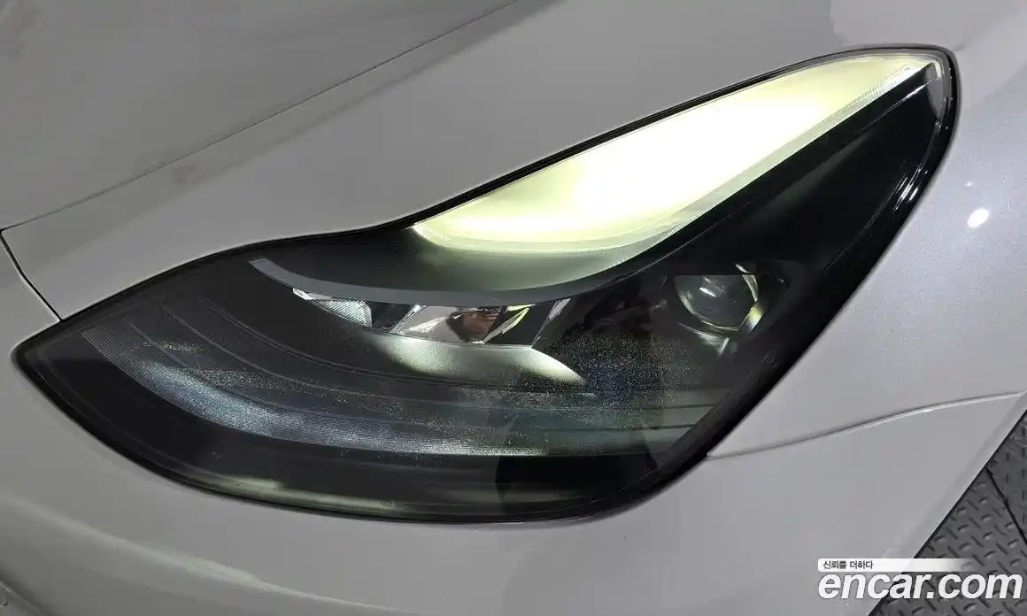 Tesla Model Y 2024 0.2 гидро, фото 7