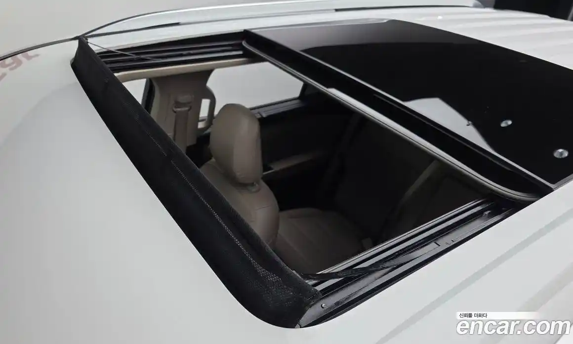 Ford Explorer 2023 2.3 автомат (гидро), фото 25