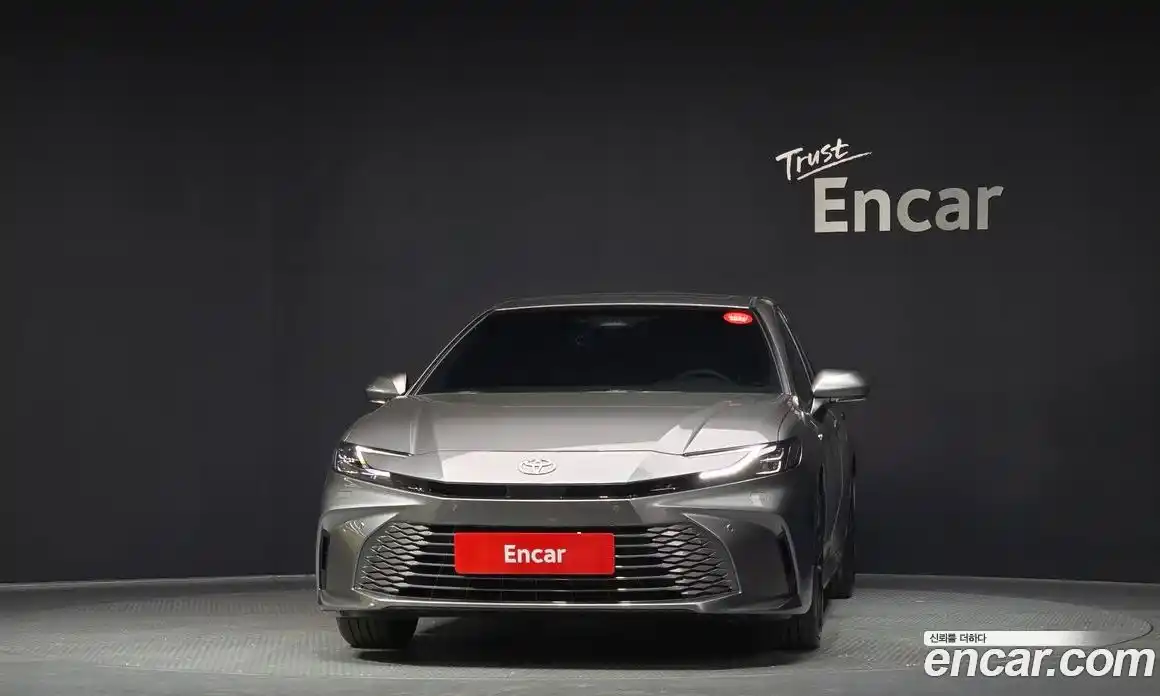 Toyota Camry 2025 2.5 гидро, фото 3