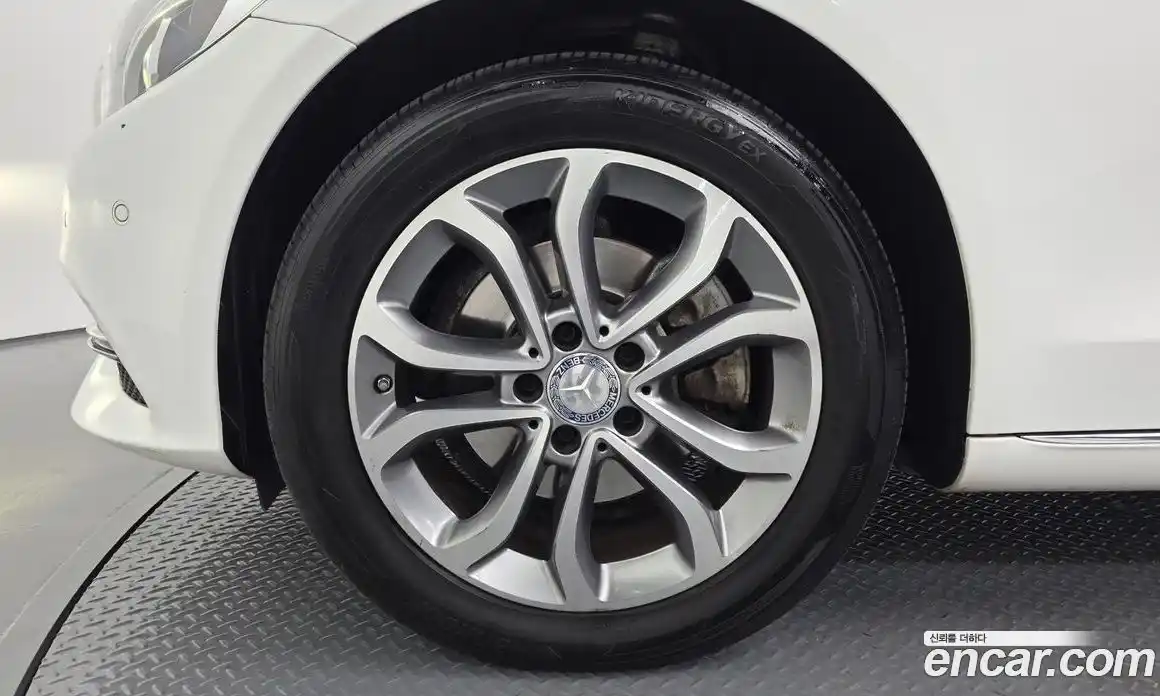 Mercedes-Benz C-Class 2015 2.1 гидро, фото 5 Mercedes-Benz C-Class 2015 2.1 гидро, фото 5