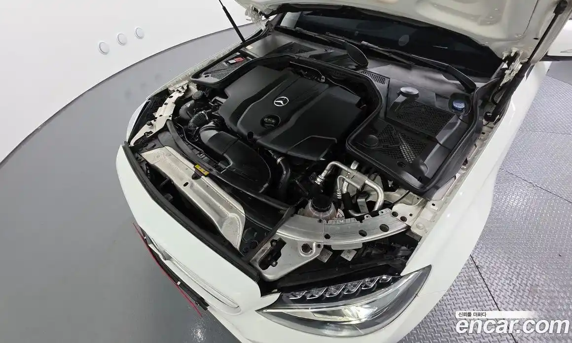 Mercedes-Benz C-Class 2015 2.1 гидро, фото 6 Mercedes-Benz C-Class 2015 2.1 гидро, фото 6