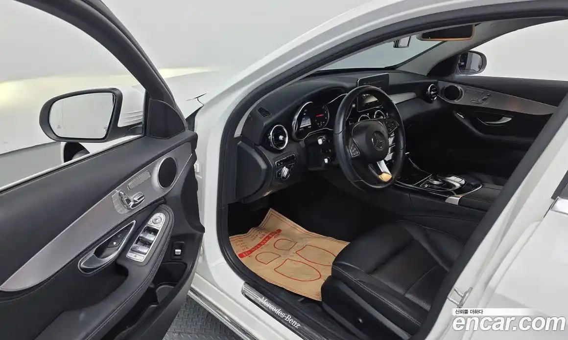 Mercedes-Benz C-Class 2015 2.1 гидро, фото 10 Mercedes-Benz C-Class 2015 2.1 гидро, фото 10