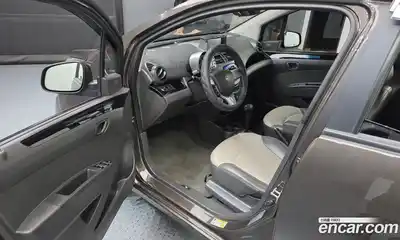 Chevrolet Spark 2012 1.0 автомат (гидро), миниатюра 10