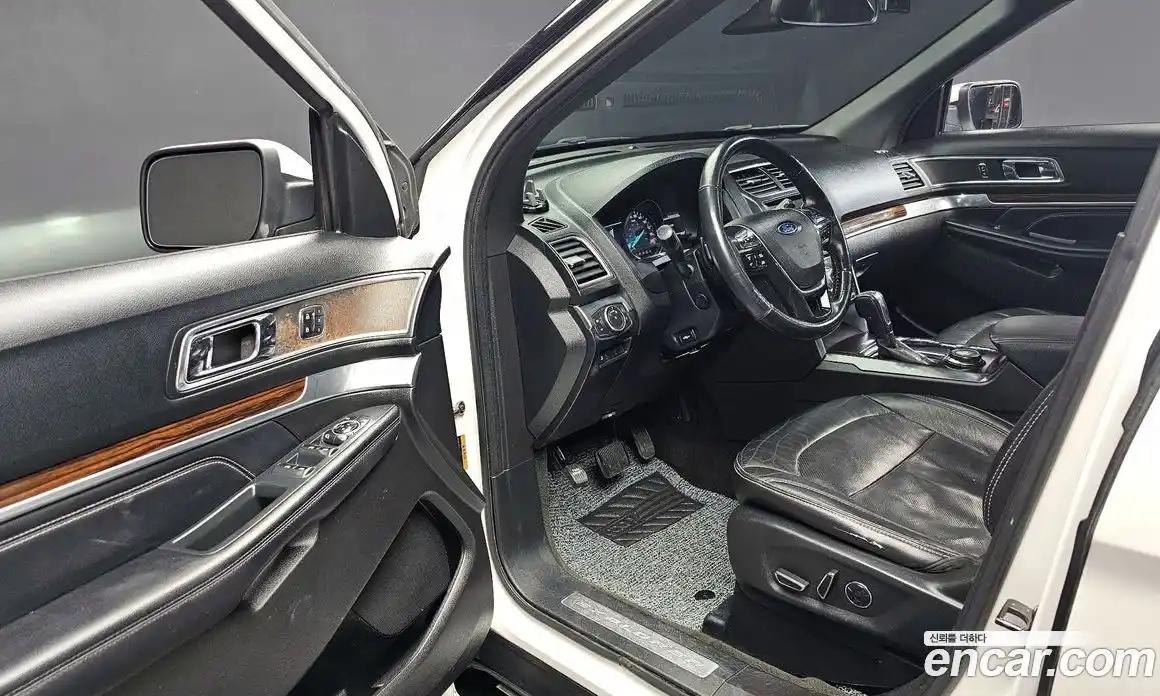 Ford Explorer 2017 2.3 автомат (гидро), фото 10