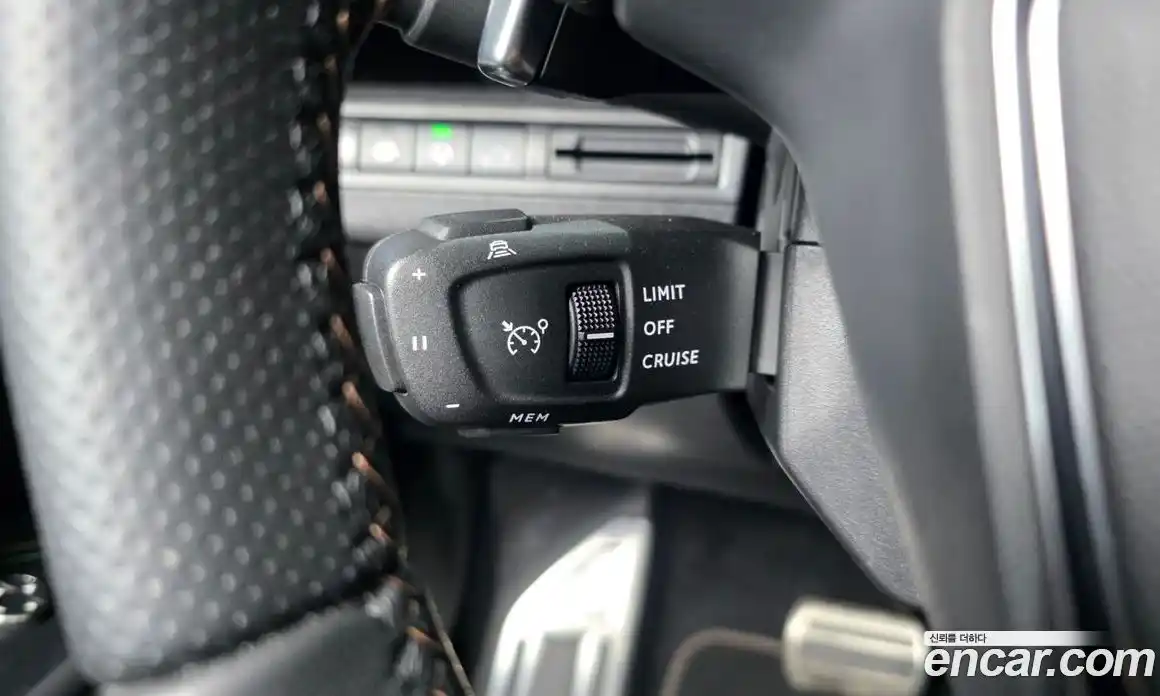 Peugeot 5008 2024 1.2 автомат (гидро), фото 25
