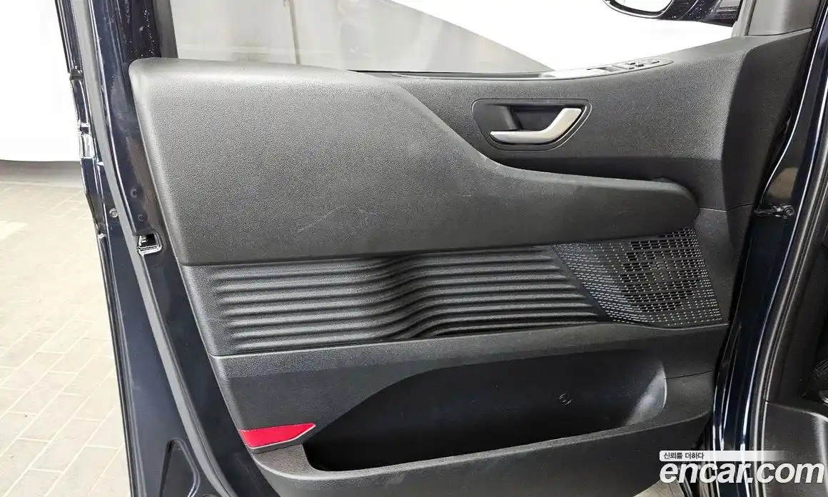 Hyundai Staria 2022 2.2 гидро, фото 14