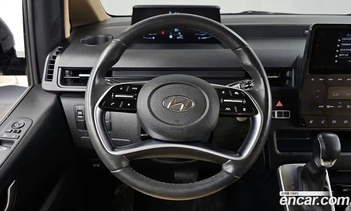 Hyundai Staria 2022 2.2 гидро, фото 19
