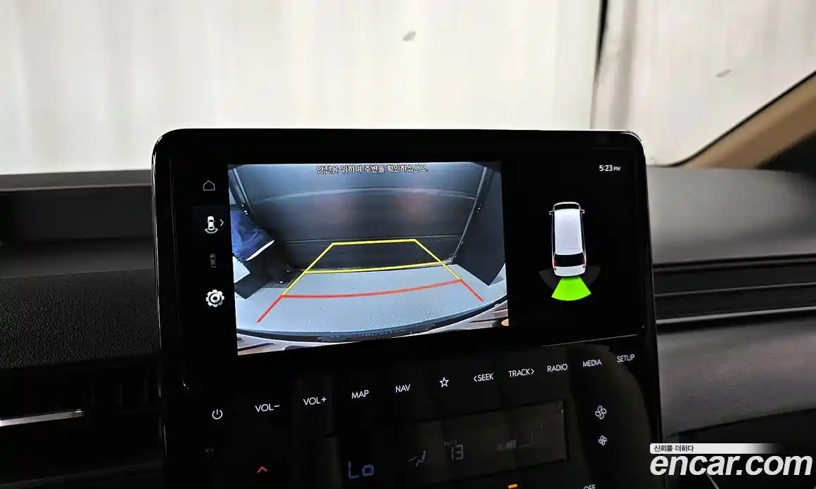 Hyundai Staria 2022 2.2 гидро, фото 21
