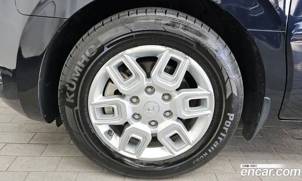 Hyundai Staria 2022 2.2 гидро, фото 5