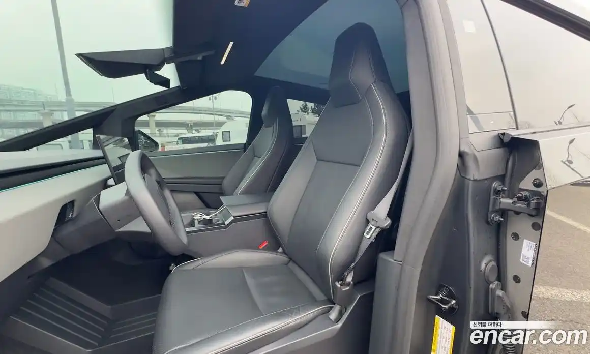 Tesla Cybertruck 2024 0.1 гидро, фото 13