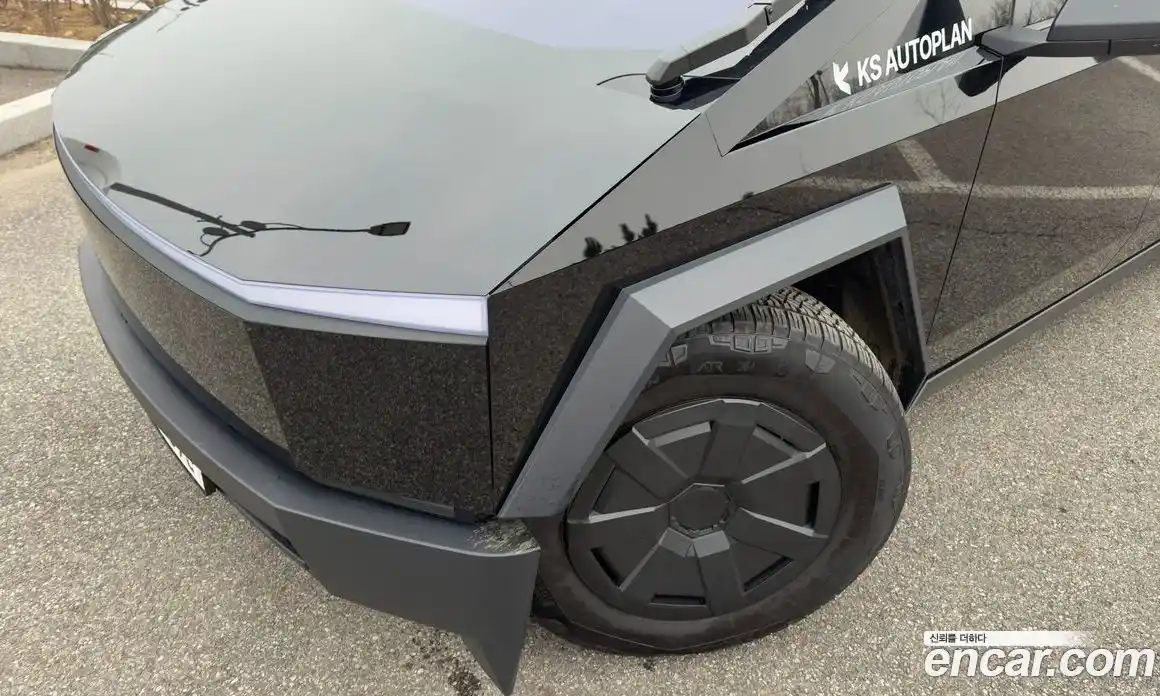 Tesla Cybertruck 2024 0.1 гидро, фото 5